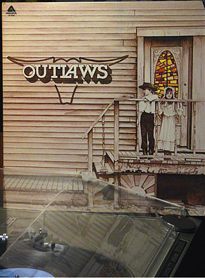outlaws-040909.jpg